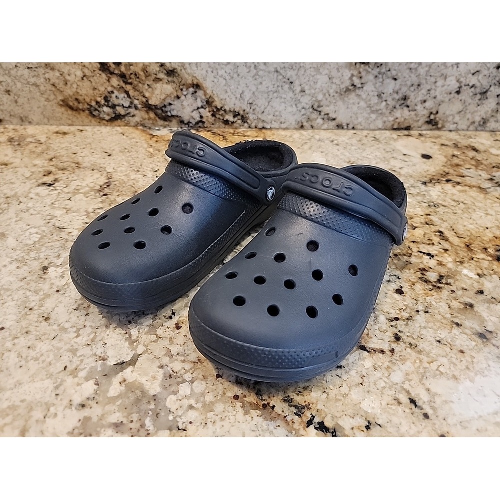 Crocs Classic Clogs Faux Fur Lined Womens 9 Mens 7 Clog Dual Comfort Black